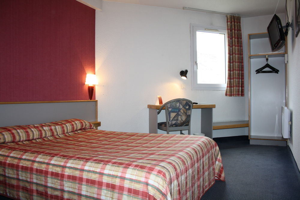 The Originals Access, Hotel Clermont-Ferrand Nord Châteaugay Zewnętrze zdjęcie